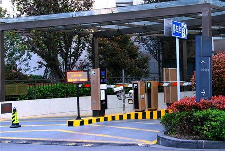 高清車牌識別一體機(jī)